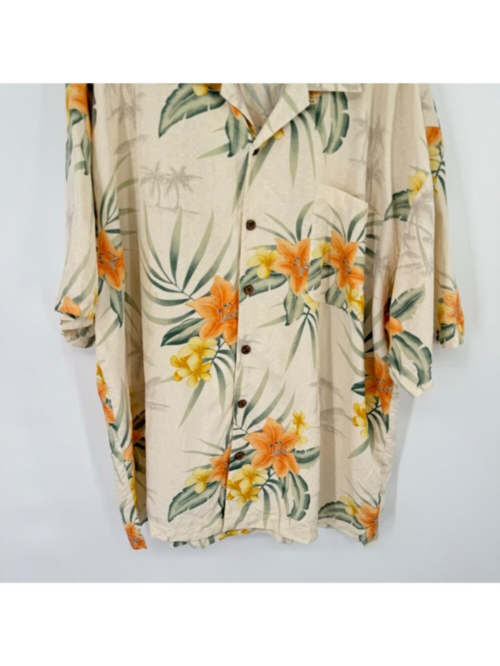 Eagle dry goods Mens Tropical Hawaiian Shirt XXL Silk Beige yellow Floral Print - Picture 3 of 10